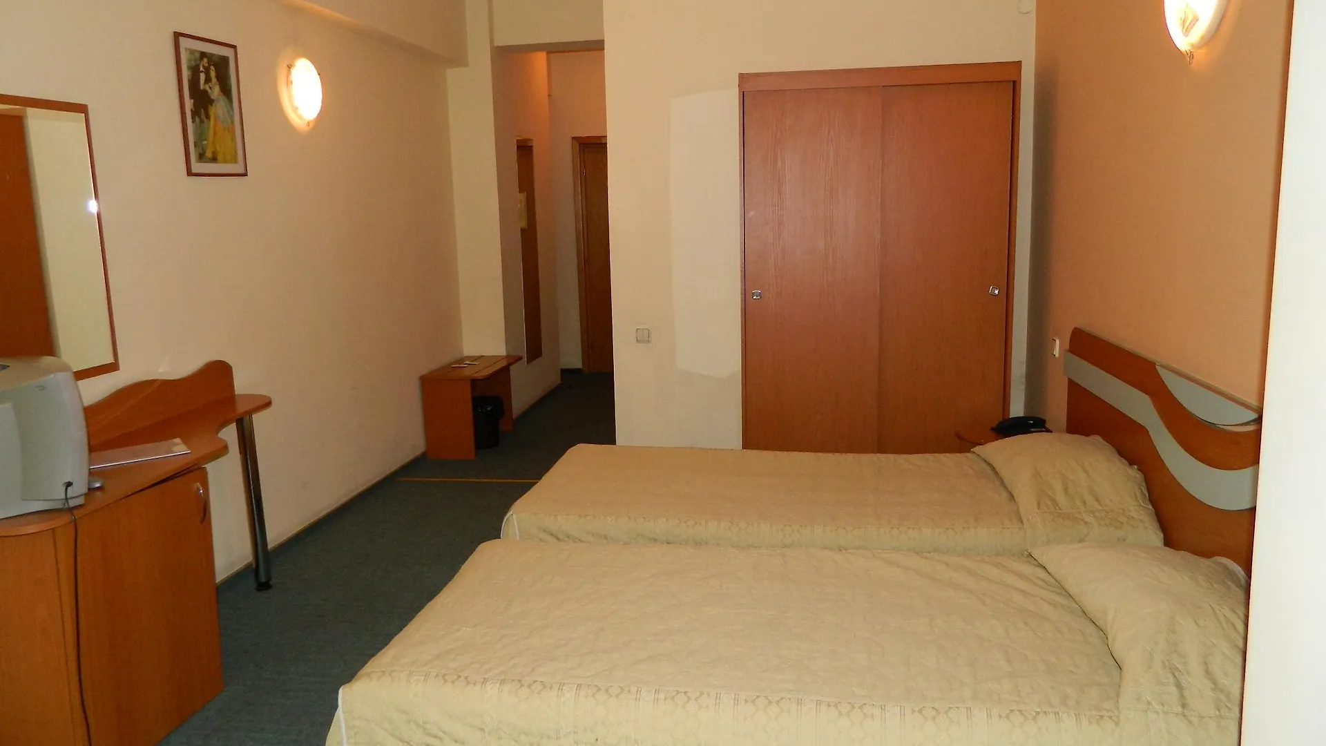 Elizeu Hotel Bukareszt 3*,